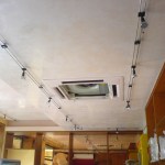 Rasatura in calce su soffitto 